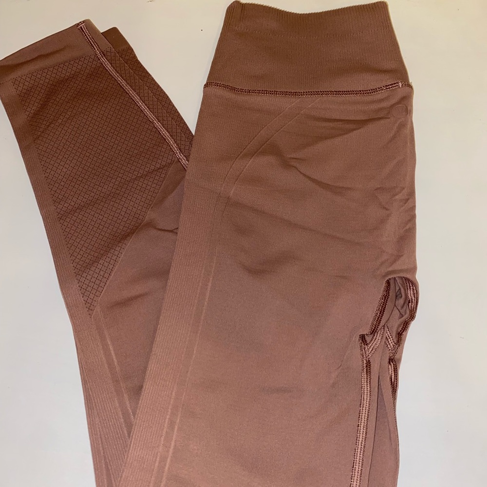 Lululemon 7/8 leggings size 4